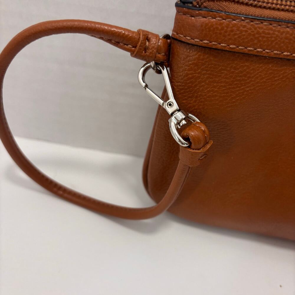 Nine West Caramel Brown Faux Leather Zip Wristlet Clutch 9 X 5 inches - Picture 5 of 8